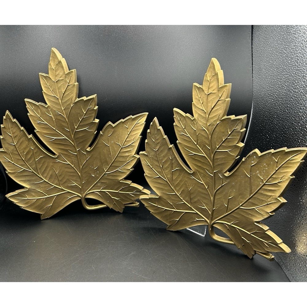 VTG SYROCO 4365-C GOLD Tone 3D Curve MAPLE LEAF Wall Hanger 12X10 Lot Of 2